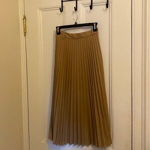 Zara please skirt xs